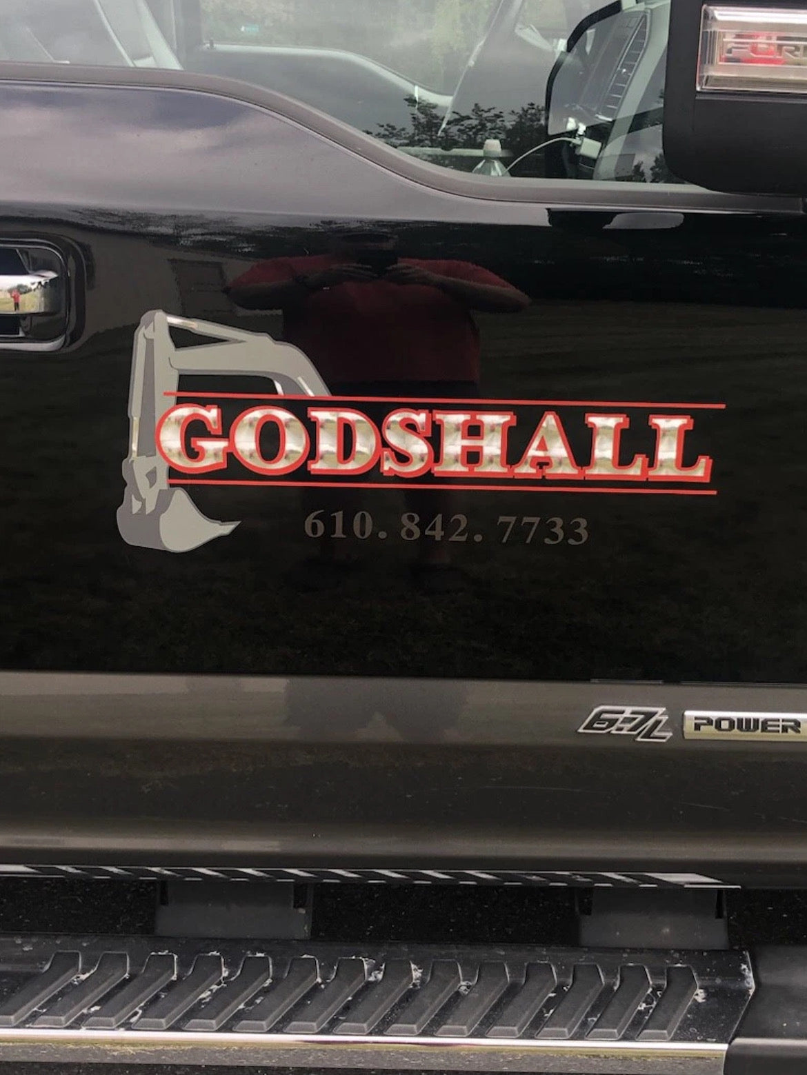 Custom Vinyl Lettering And Logo Decals For Windows, Doors And Vehicles
