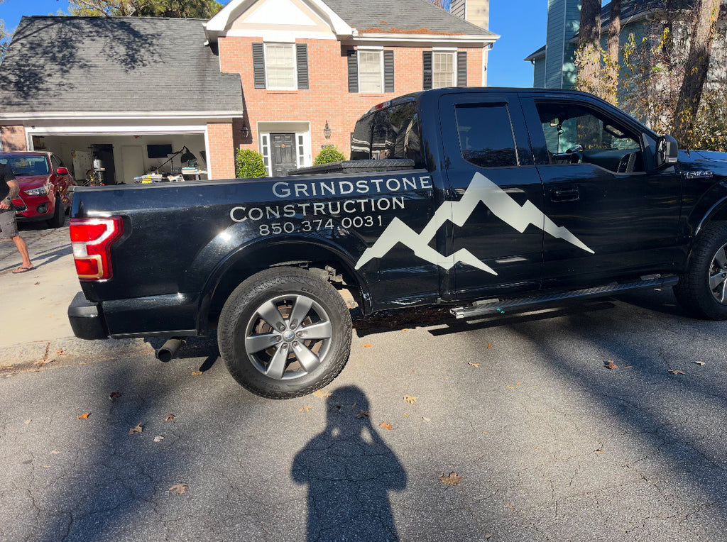 Custom Vinyl Lettering And Logo Decals For Windows, Doors And Vehicles