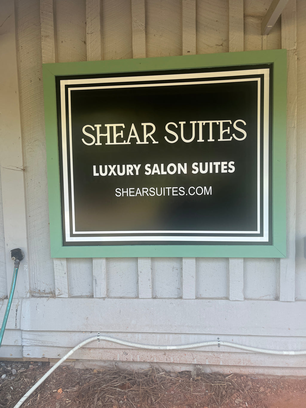 Custom Vinyl Lettering And Logo Decals For Windows, Doors And Vehicles
